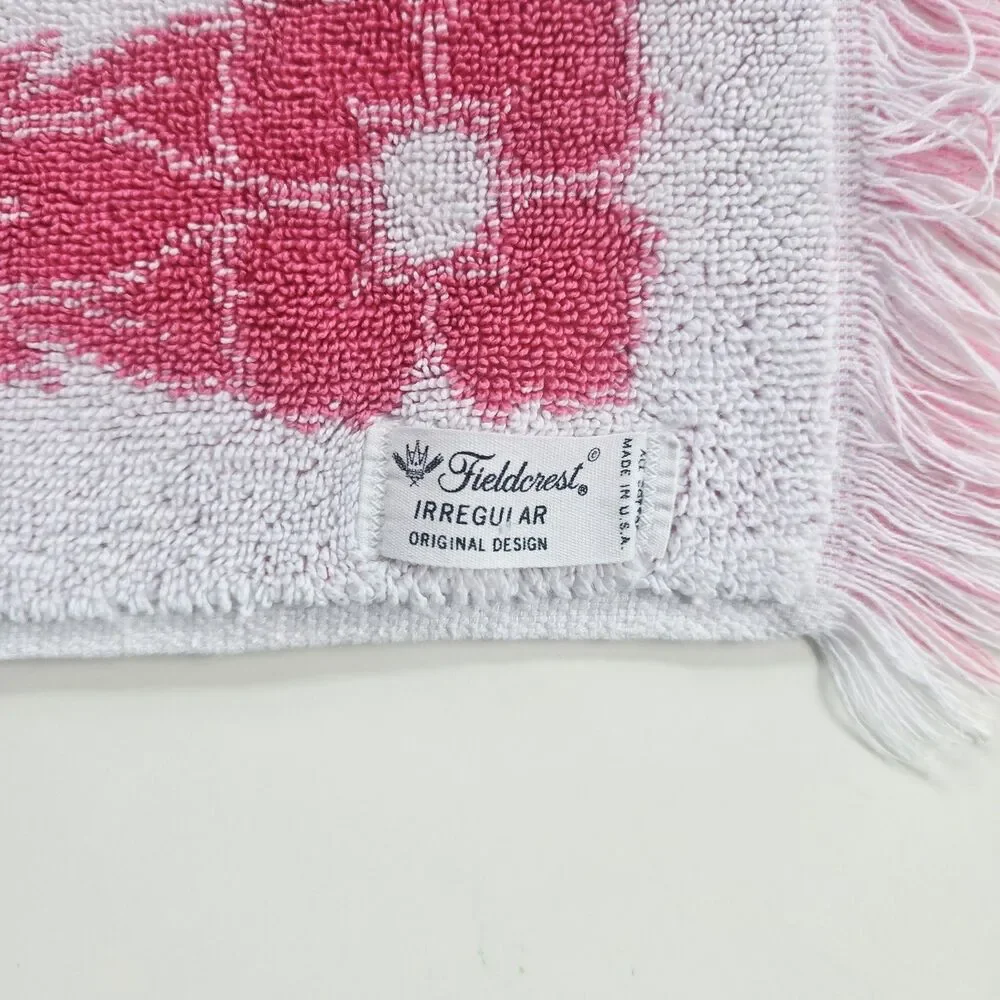 Lot Of 2 Vintage Retro Bath Towels  Fieldcrest And  Cannon/Monticello Pink Blue